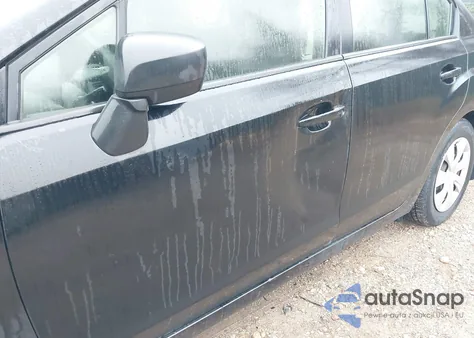 2016 Subaru Impreza z USA, uszkodzony, nr VIN JF1GJAA61GH015676